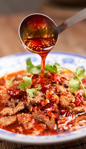水煮牛肉🌶🌶  Pot of sliced Beef in Chili Oil