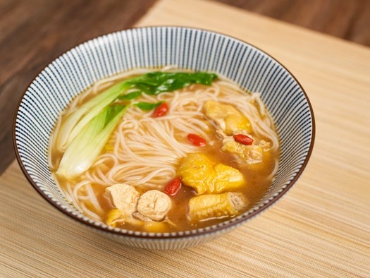 鸡汤米粉  Soup of Rice noodles with Chicken
