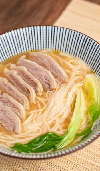 牛肉米粉  Soup of Rice noodles with Beef