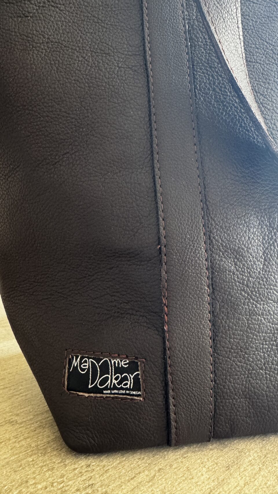 Sac en cuir souple marron modèle M XL Madame Dakar – vue 2