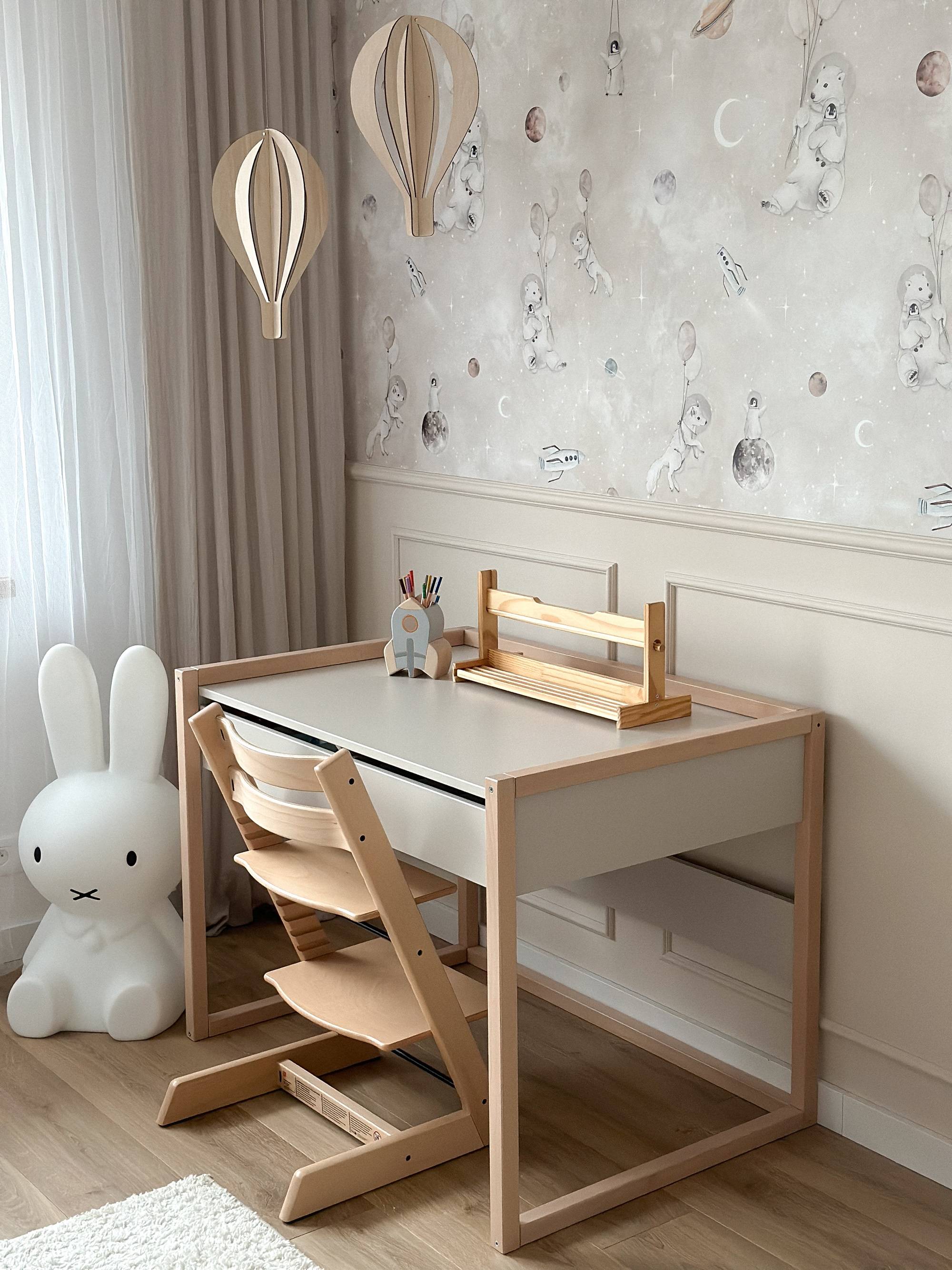 BASIC Low Loft Bed