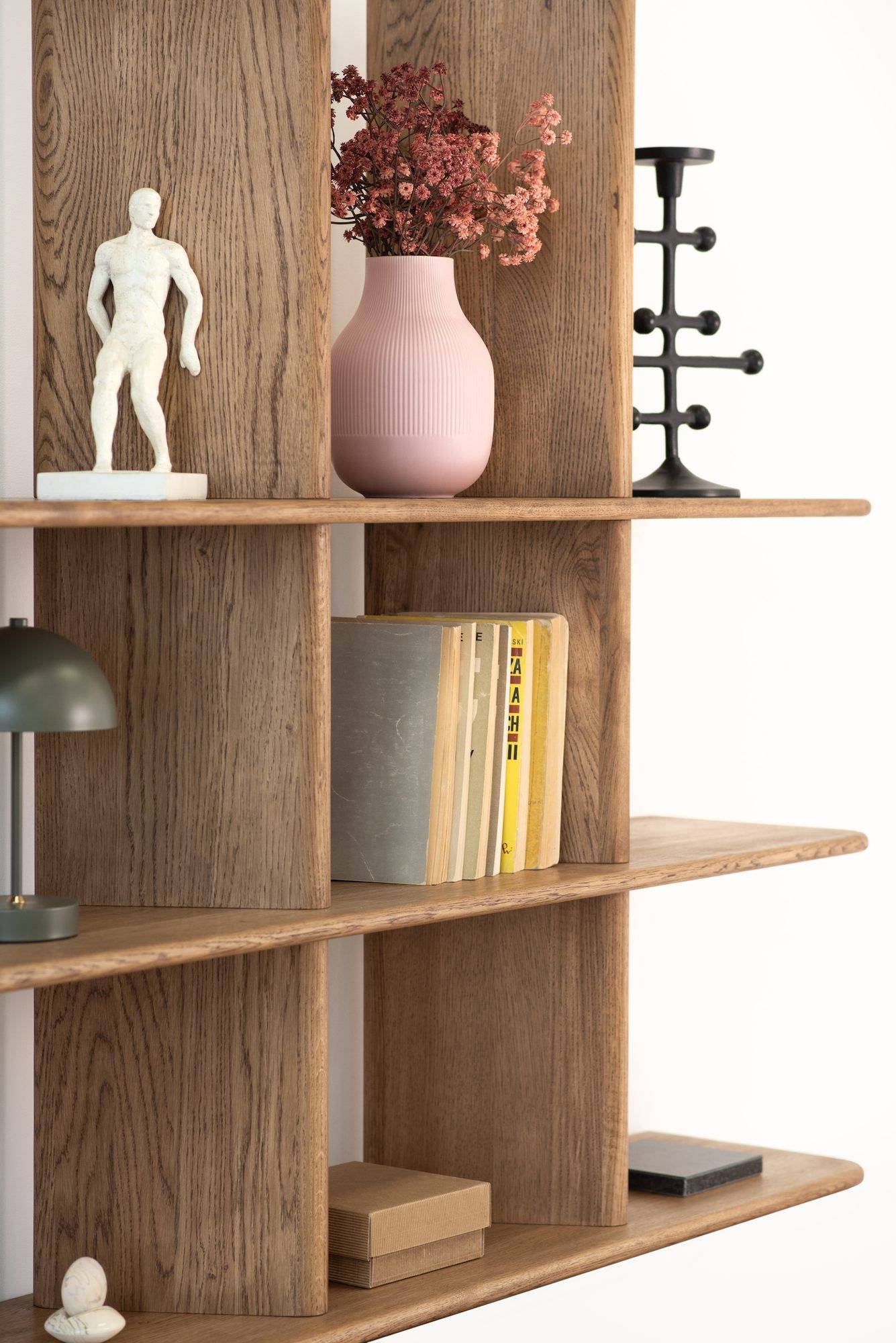Estantería Filo colgante - detalle madera
