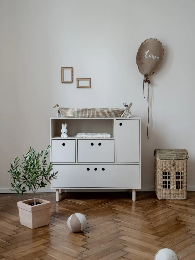 100.81_4