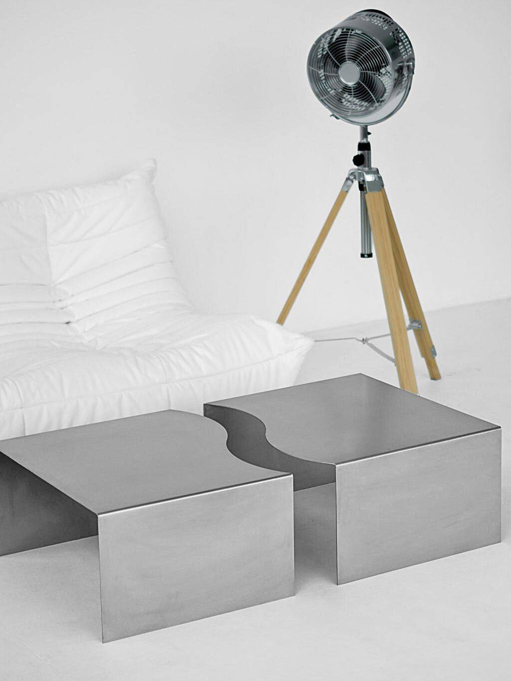 Stolik STALOWY  WAVE M - 1 (2)