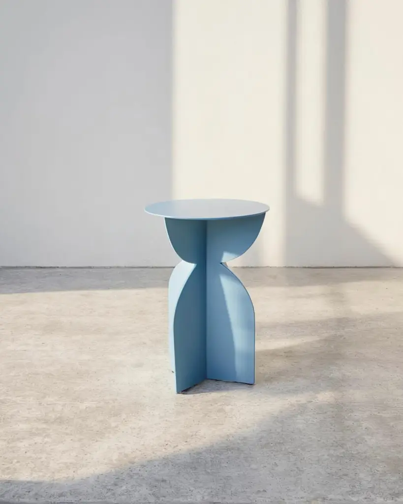 TOTEM Side Table, mesas auxiliares