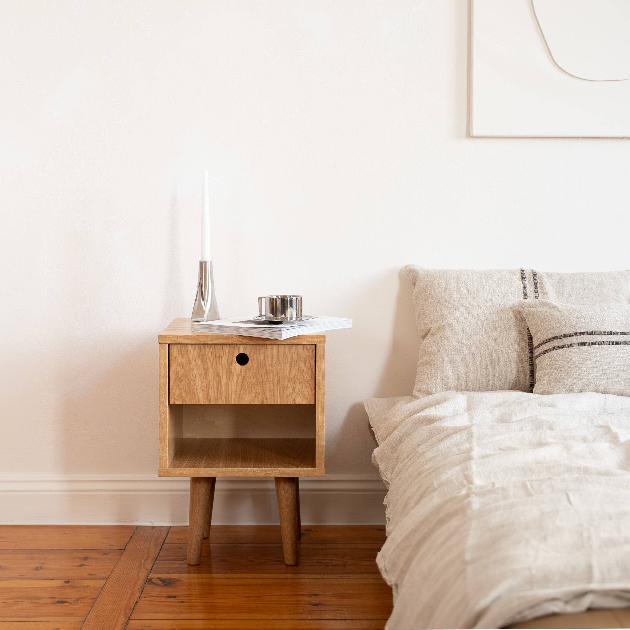BEDIE-LIGHT+-Nightstand_1