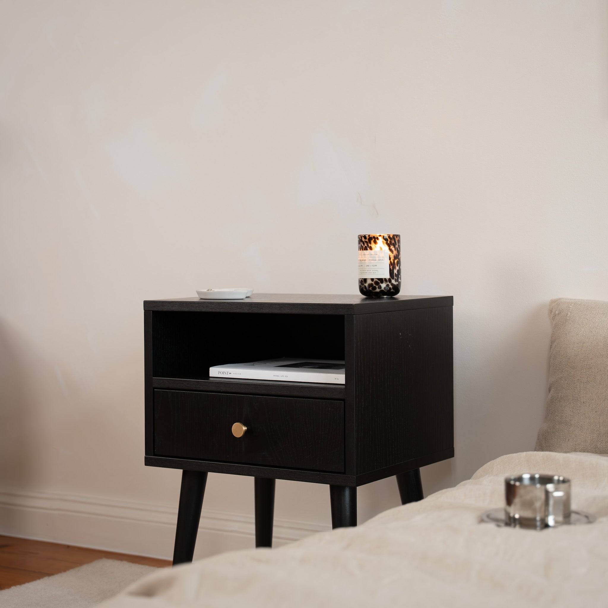 BLACKIE Nightstand (2)