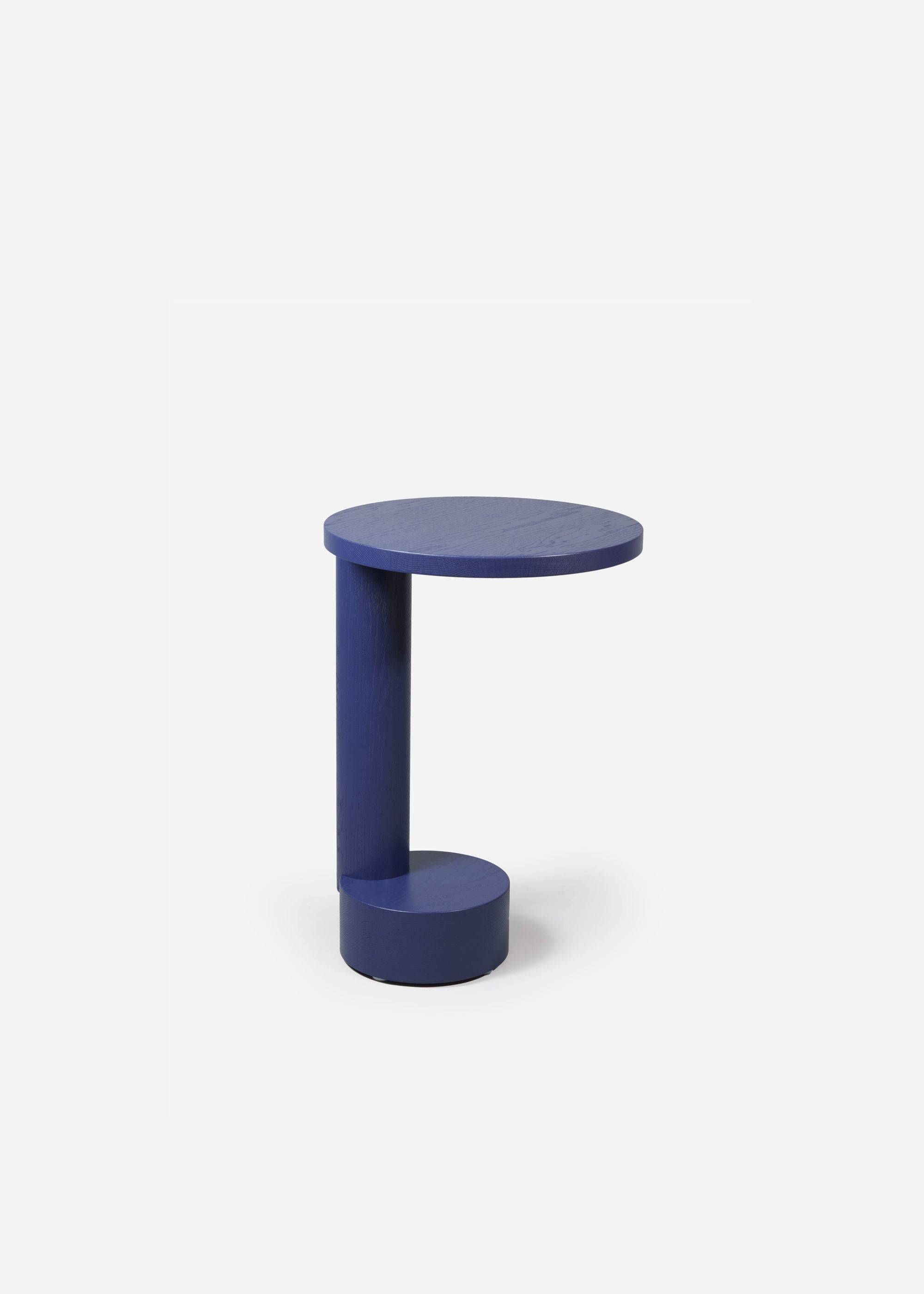 Bold_table_kobalt_bb9503c4-358f-47d1-8e4a-4060266d0b06.jpg (8)
