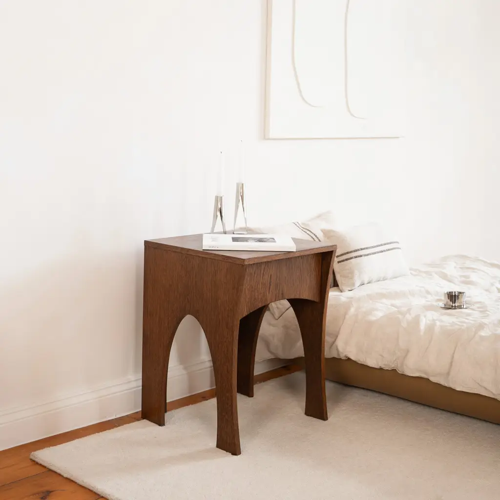 CAPRICORN-Bedside-Table_1