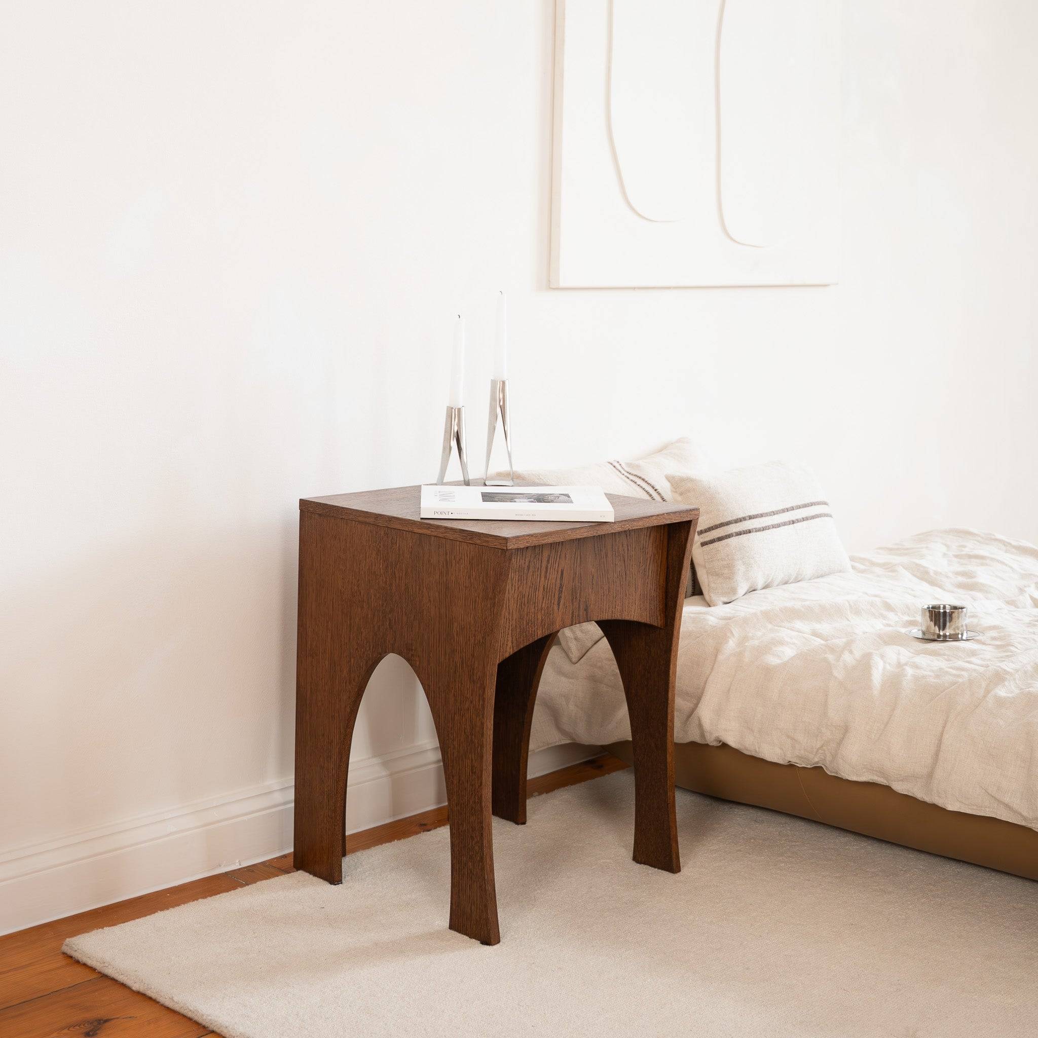 CAPRICORN-Bedside-Table_1