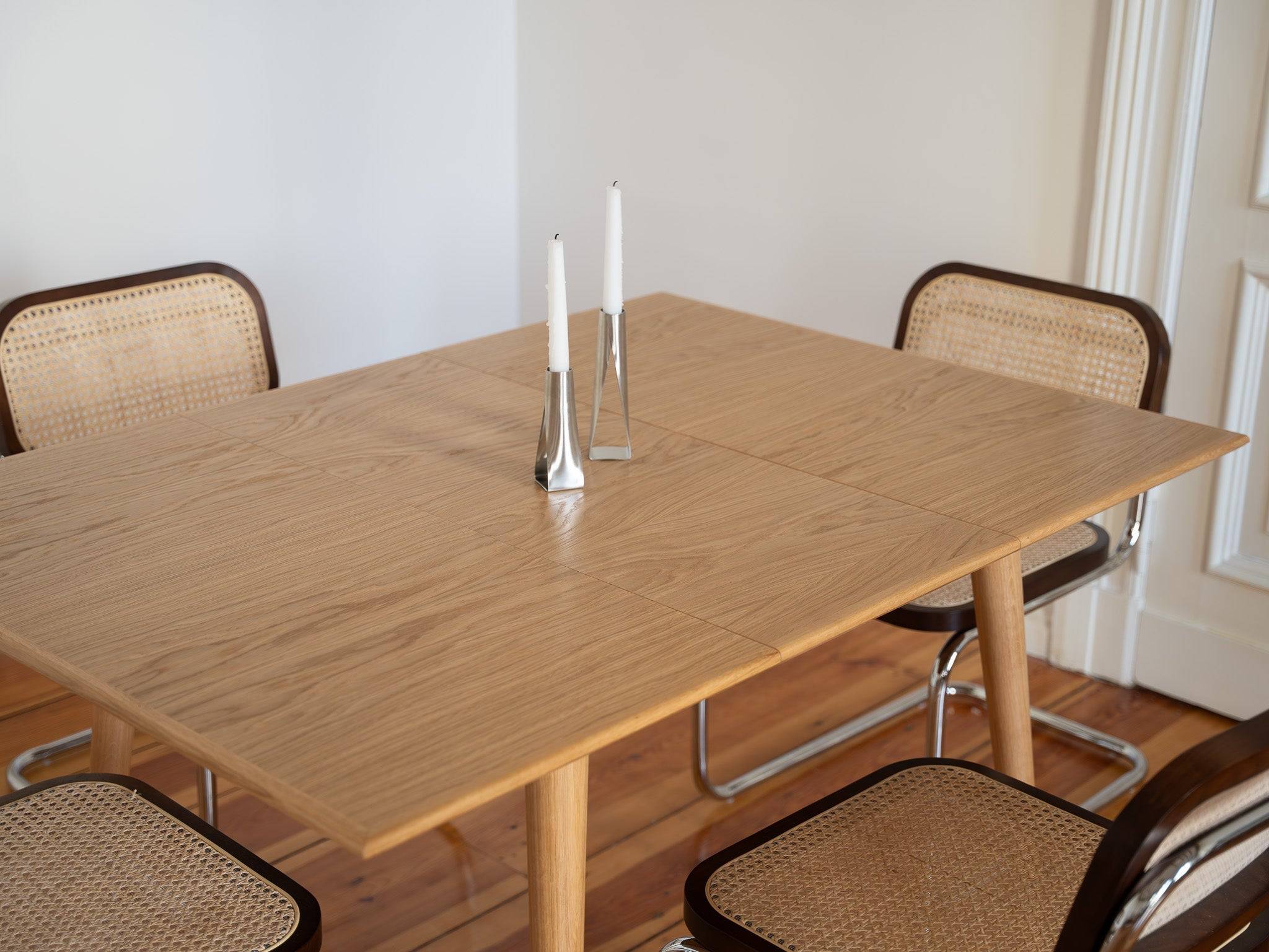 DANI-Table-–-Extendable-ships-within-2-4-business-days_6 (3)
