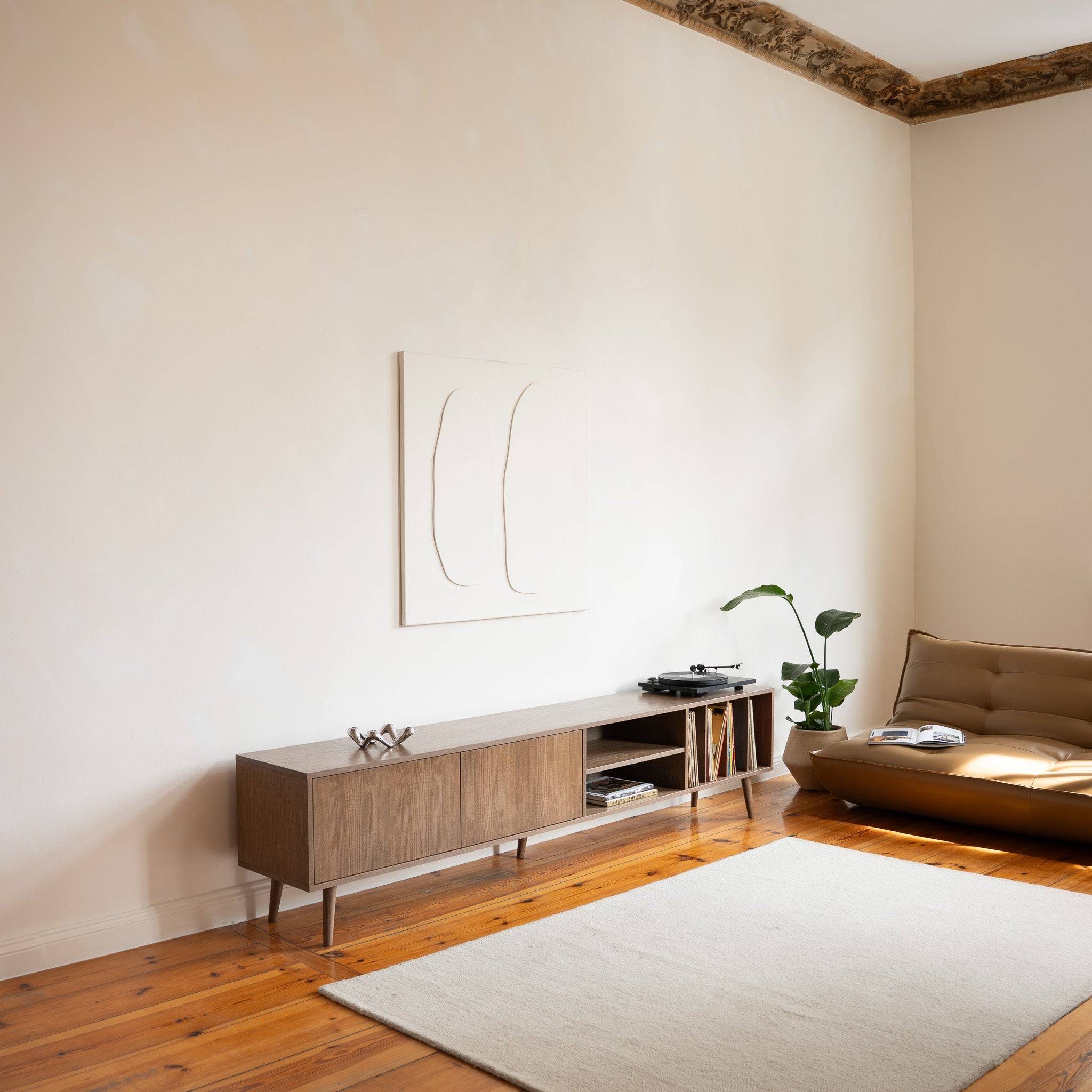 LOTV-VINYL-LONG-TV-Sideboard_1