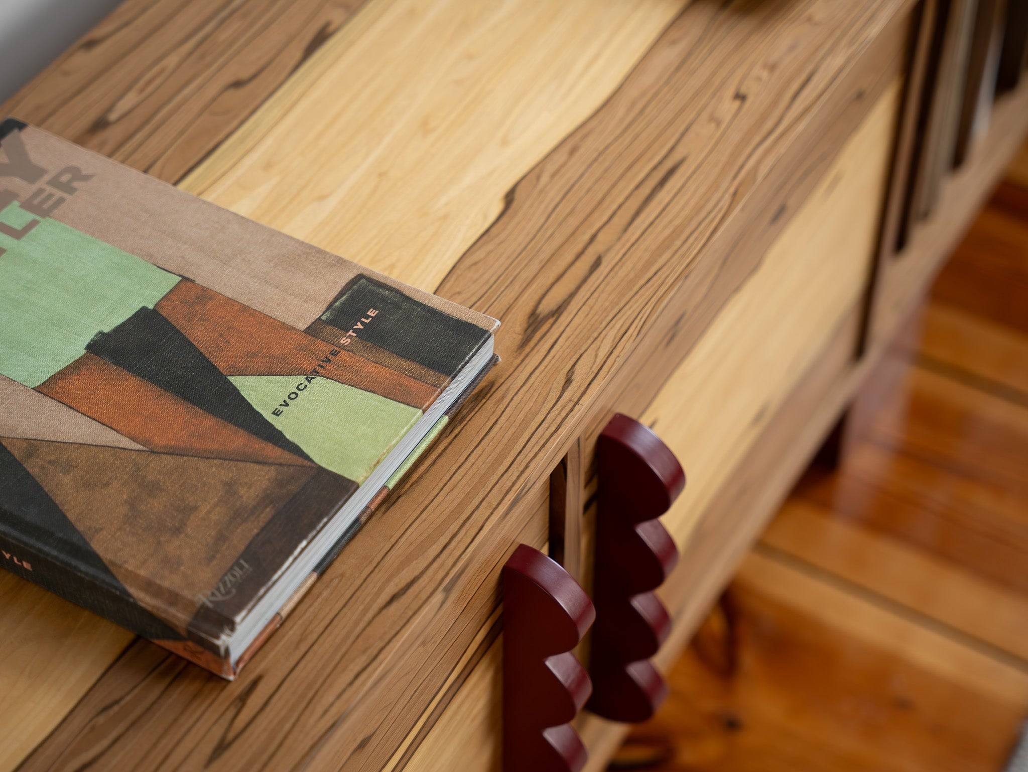 NAMI VINYL Sideboard (11)