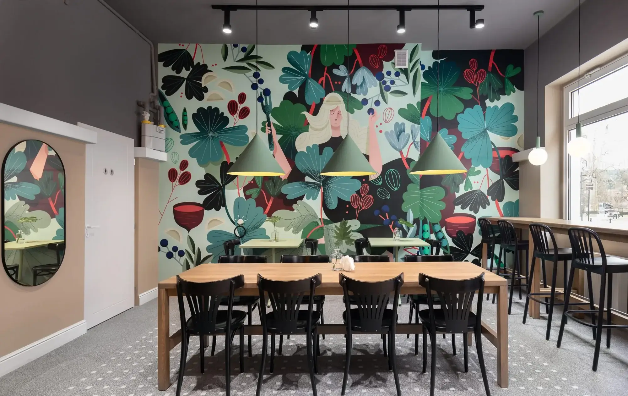 Taburete alto ALDO – ambiente [GALLERY-Paged-Classic-A-5176-Restauracja-Starowka-Opole-wyjatkowe-krzesla-do-kawiarni] (3)