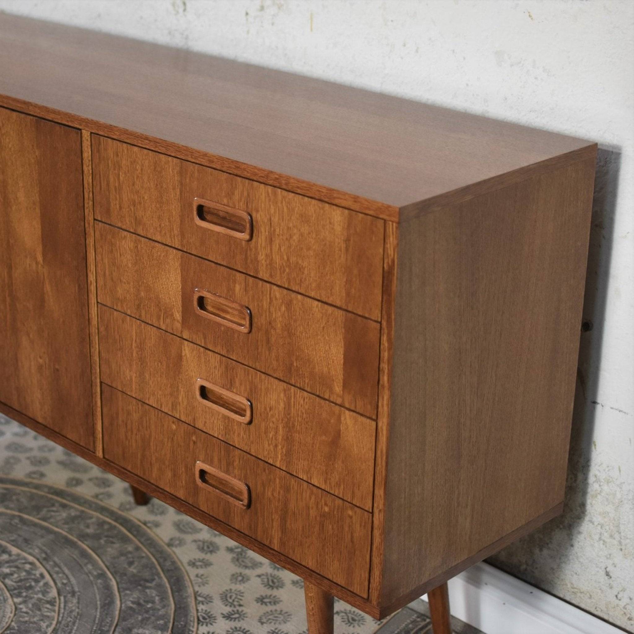 RUNO-Sideboard_5 (5)