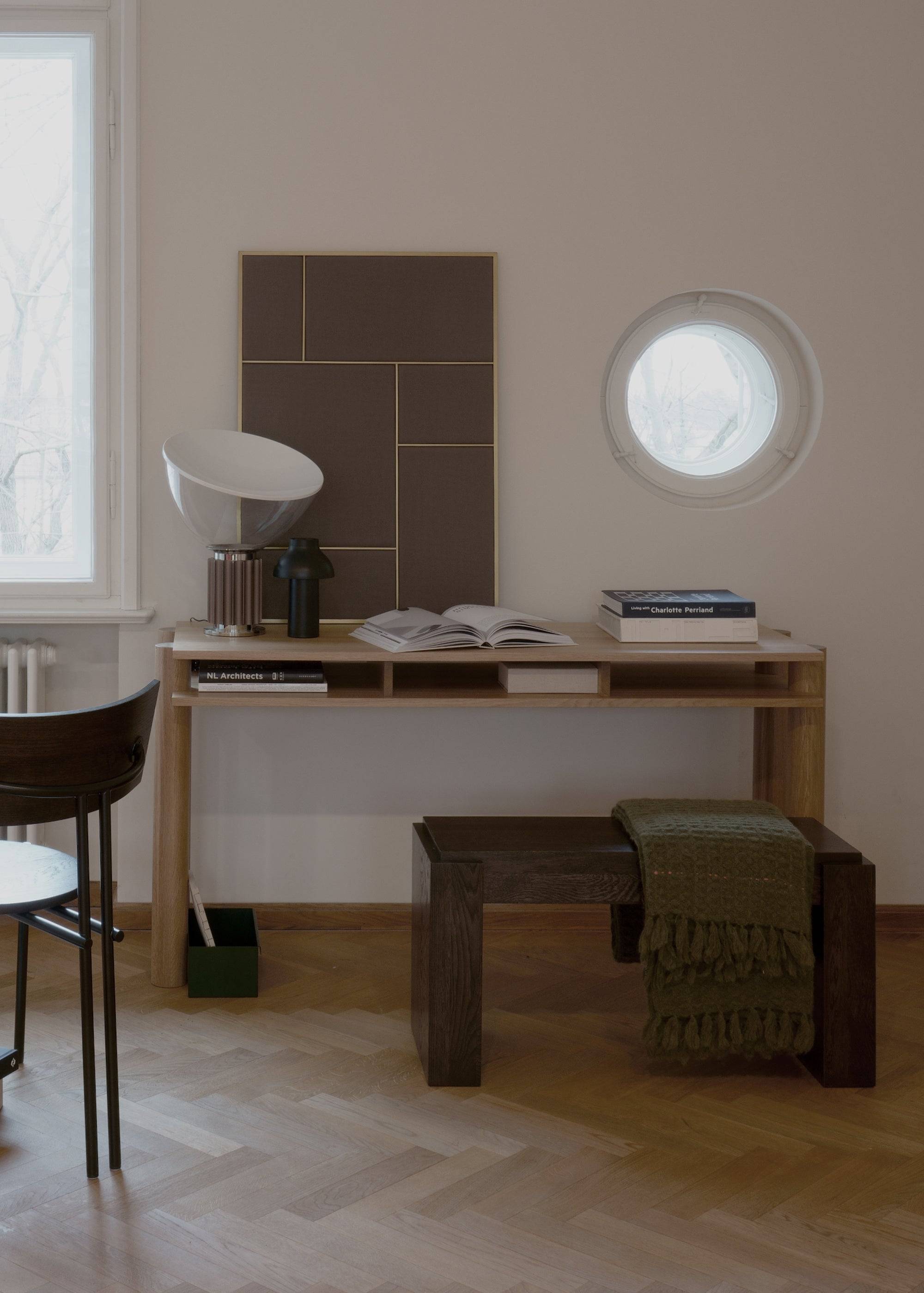 TAMO_BOLD_desk_10_ed1294ee-a944-40f8-ba5f-a1c0914947a2.jpg (3)