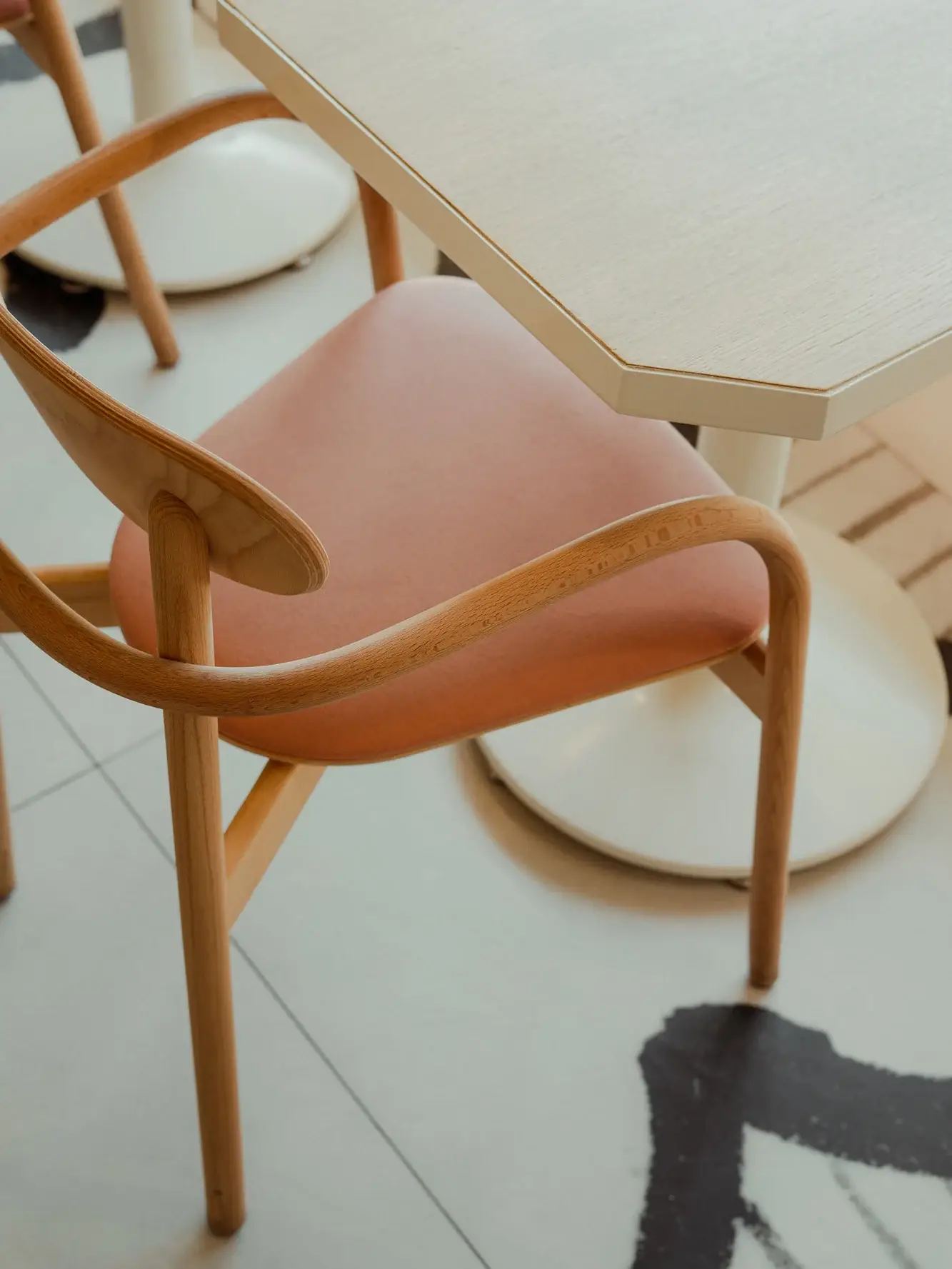 Butaca LA BENDA – ambiente [GALLERY-horeca-la-benda-37] (2)