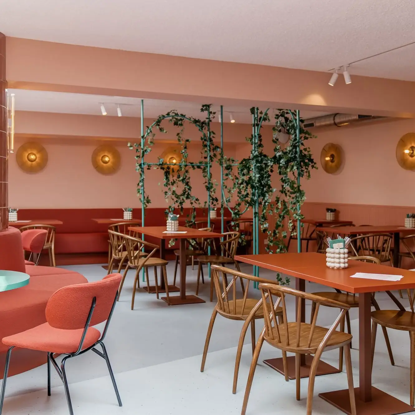Silla SUDOKU – ambiente [GALLERY-horeca-sudoku-restaurant-pink] (26)