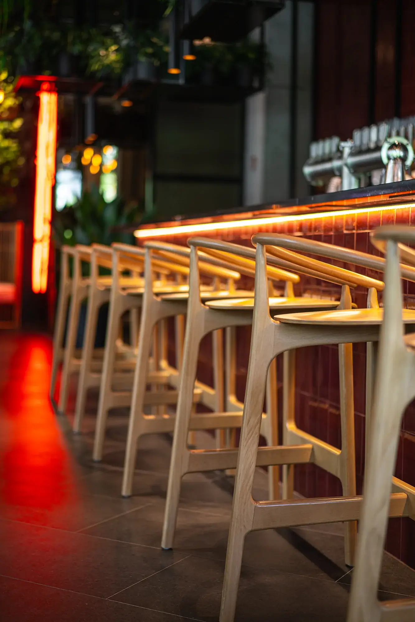 Taburete alto EVO – ambiente [GALLERY-paged-evo-coco-chang-07761] (23)