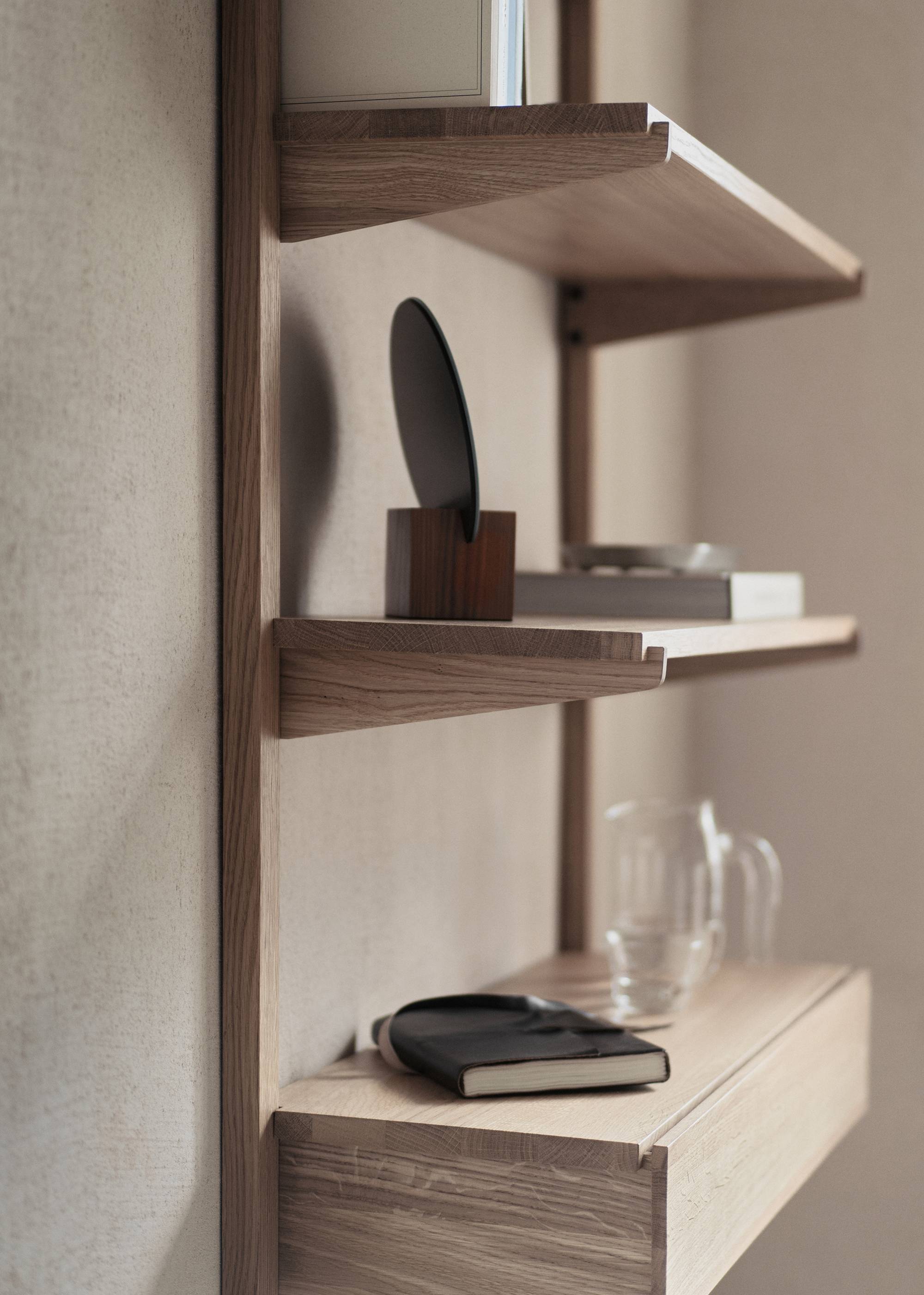 Sistema NOKI(軒) 1 SHELVING - Estanterías de Madera maciza de roble (3)