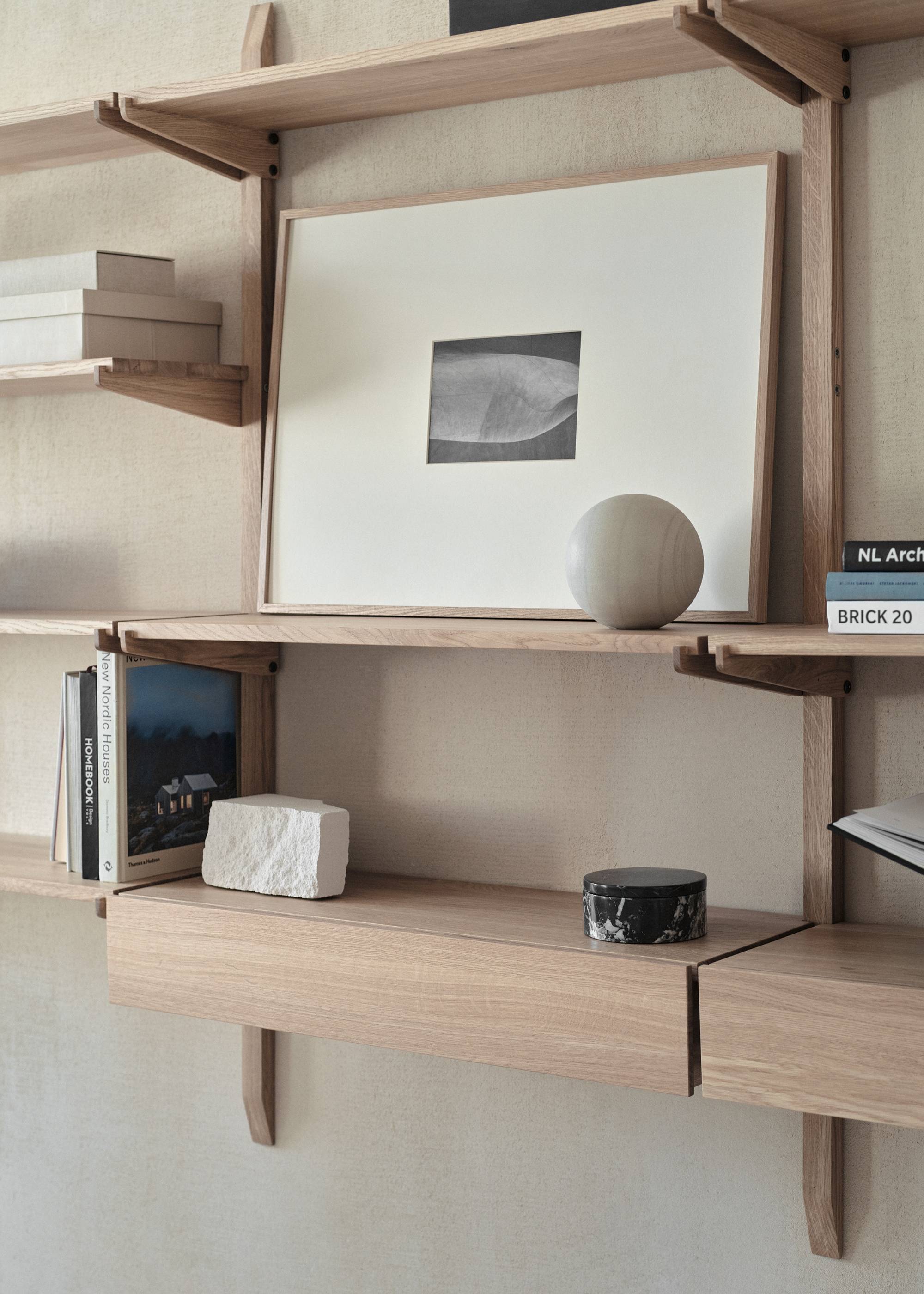 Sistema NOKI(軒) 3 SHELVING - Estanterías de Madera maciza de roble (11)