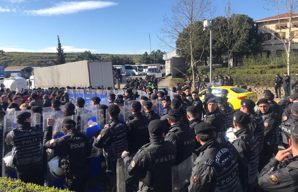 Mata işçilerinin Ankara yürüyüşü polis çemberiyle engelleniyor
