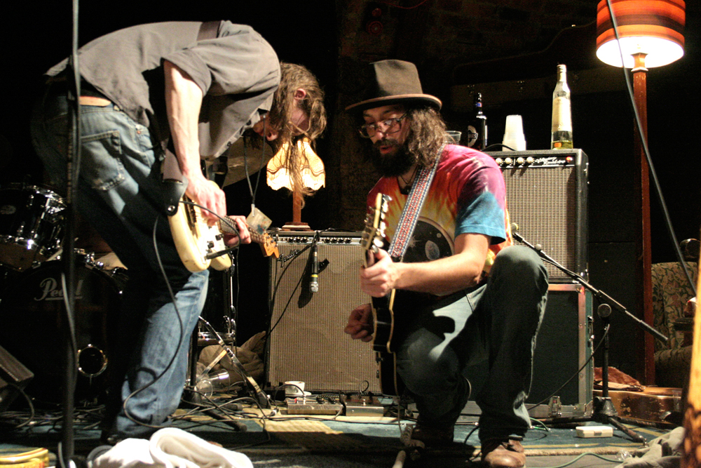 Mick Flower and Matt Valentine play guitar my two amplifiers