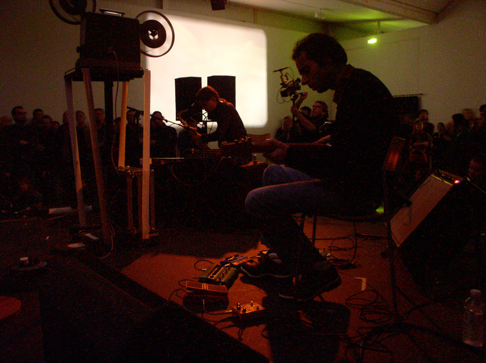 Alan Light and Ulrich Kreiger performing at KYTN 04