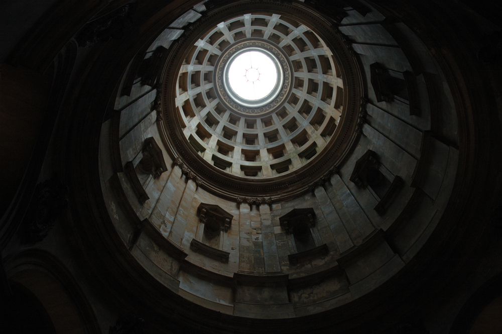 The high domed ceiling of Hamilton Mausoleum seen from below