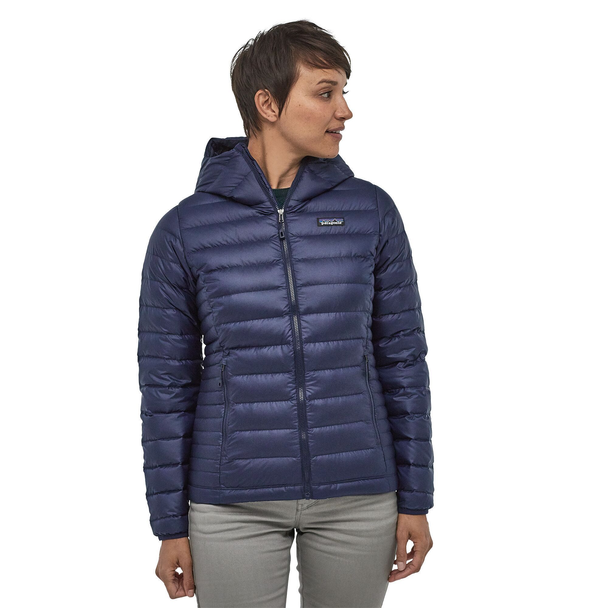 Patagonia Women's Down Sweater Hoody - Sustainable Down, Classic Navy / XS