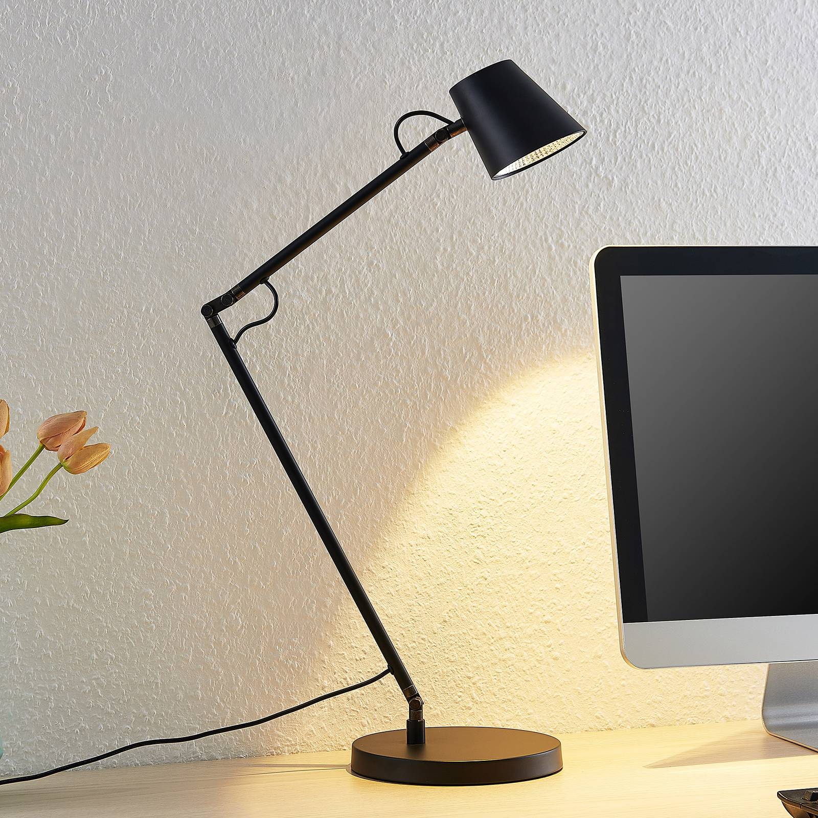 Lucande Tarris -LED-pöytälamppu, musta