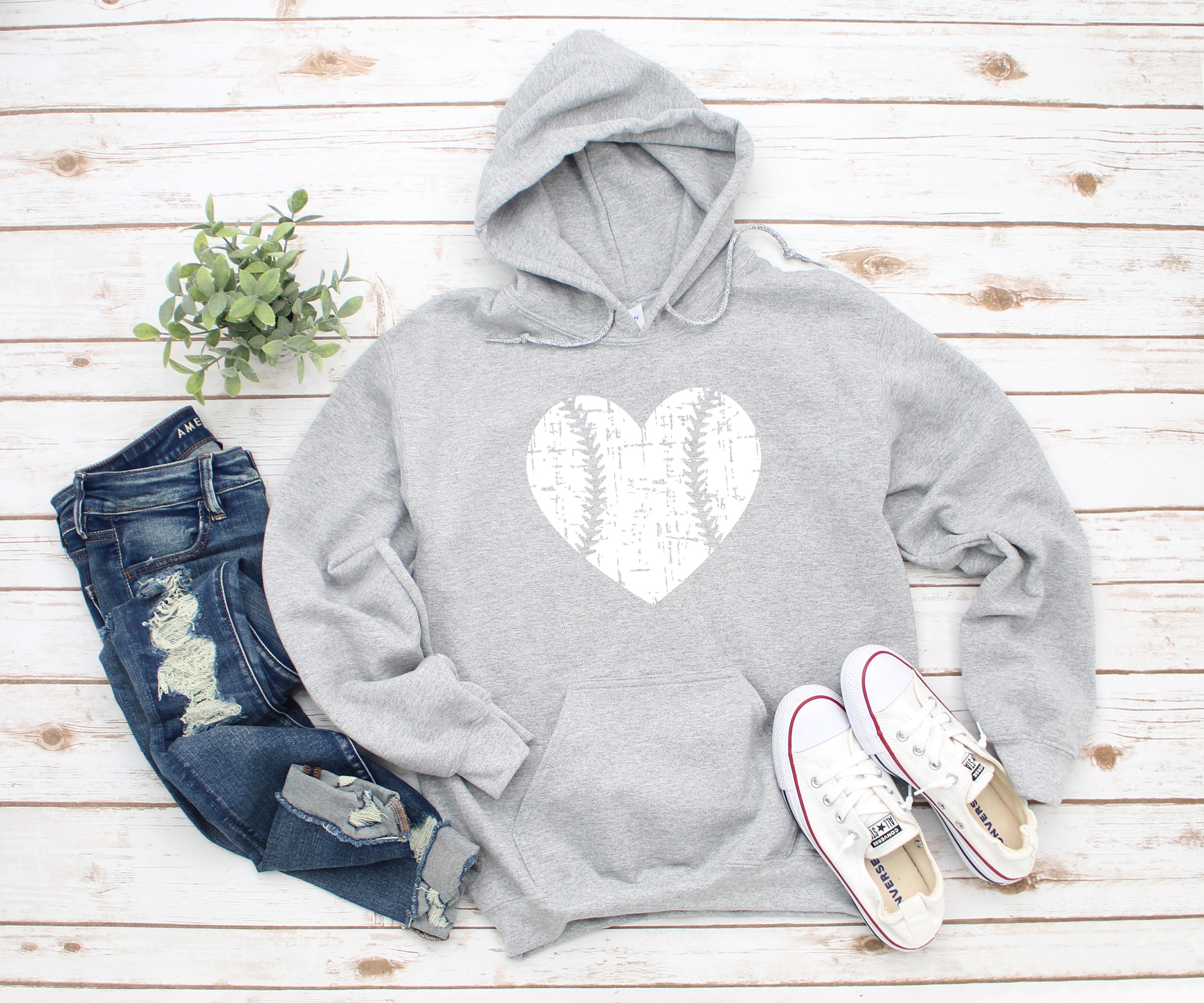 Heart Baseball Distressed Heavy Blend Hooded Sweatshirt Hoodie, Mom Game Day Day, Mom, 12 Colors