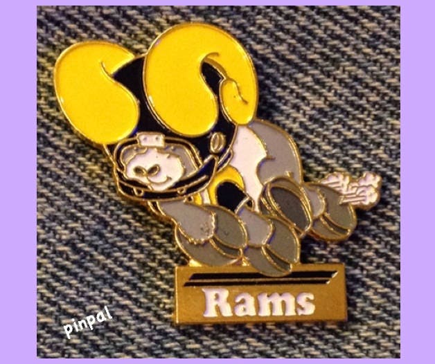 Los Angeles Rams ~ Nfl Huddles Pin Football 80's Vintage Enamel