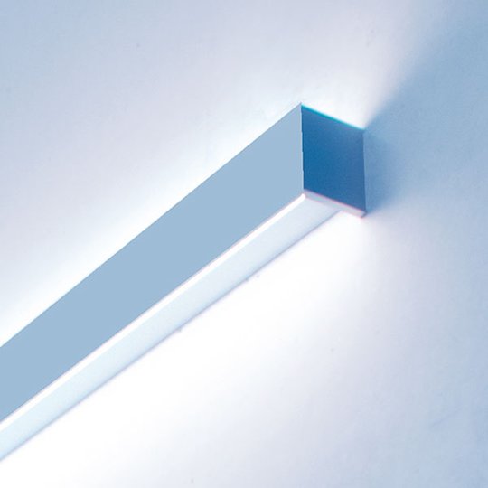 LED-seinävalaisin Matric W1, 147,8 cm, 3 000 K