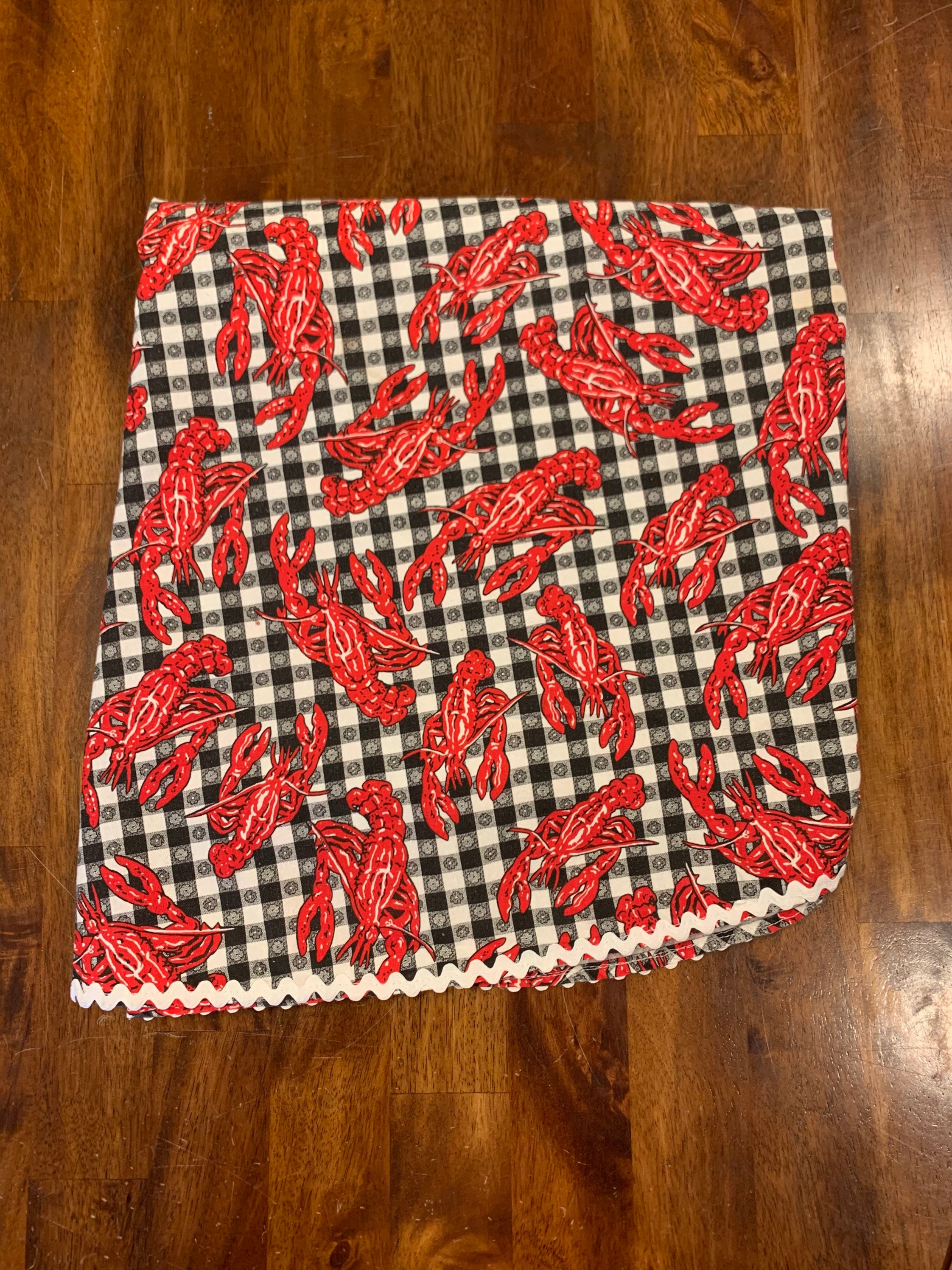 Lobster Tablecloth. Beach Round Picnic Seafood Gingham Nautical Tablecloth