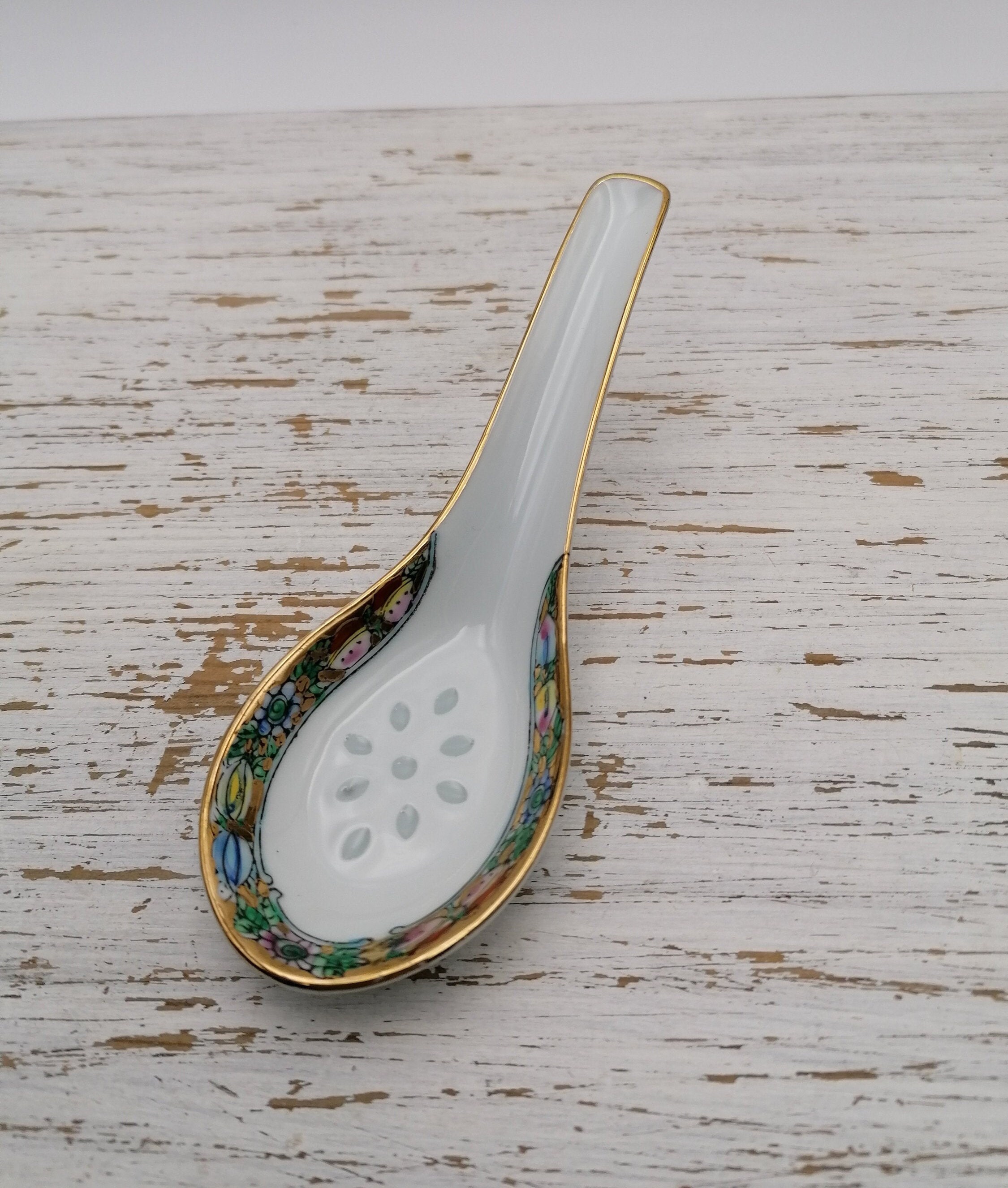 Porcelain Chinese Rice Noodle Soup Spoon, Floral Pattern Asian Rare Colllectible Spoon