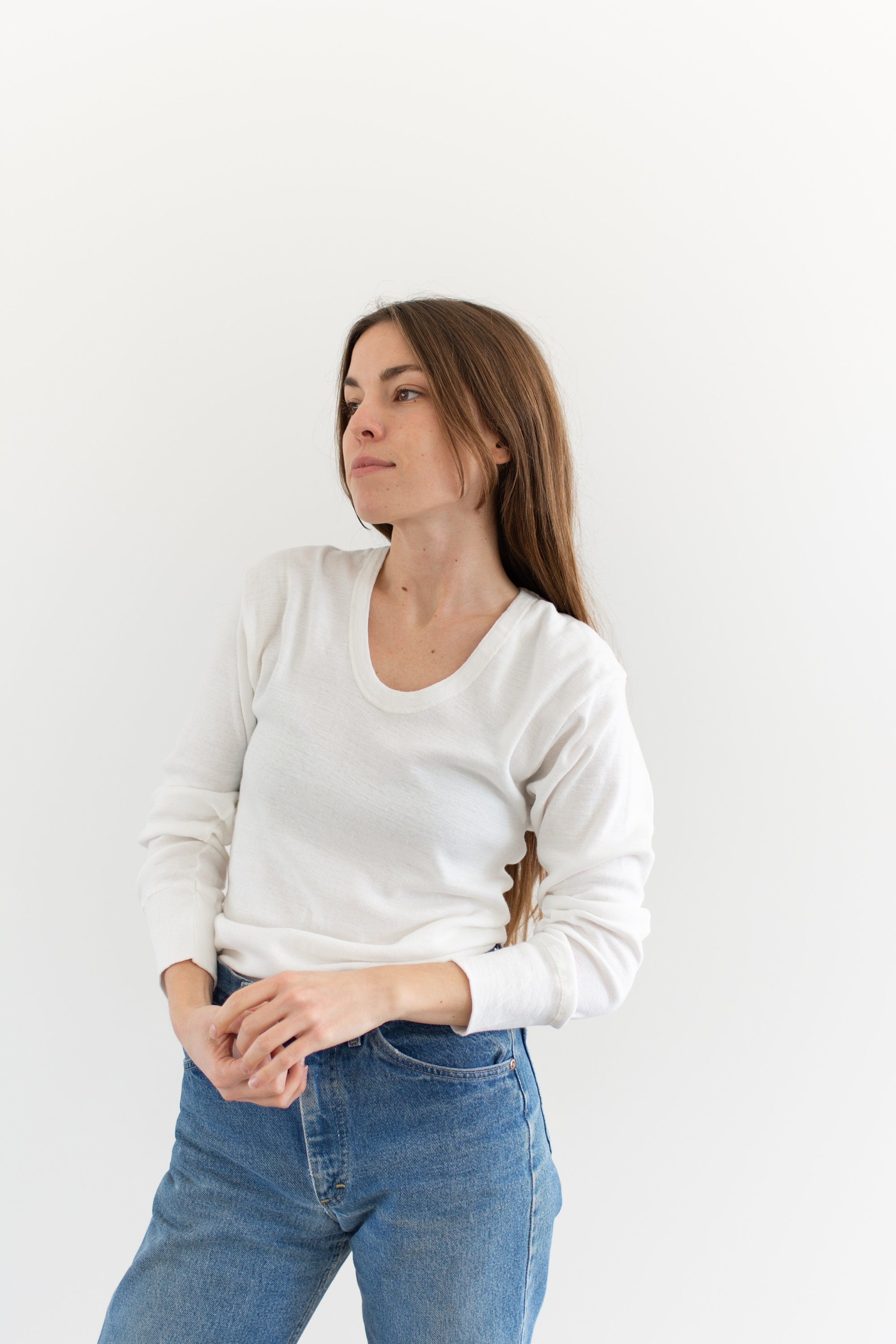 The Bergen Thermal | Vintage Cotton Blend White Long Sleeve Scoop Neck Layer U Neck