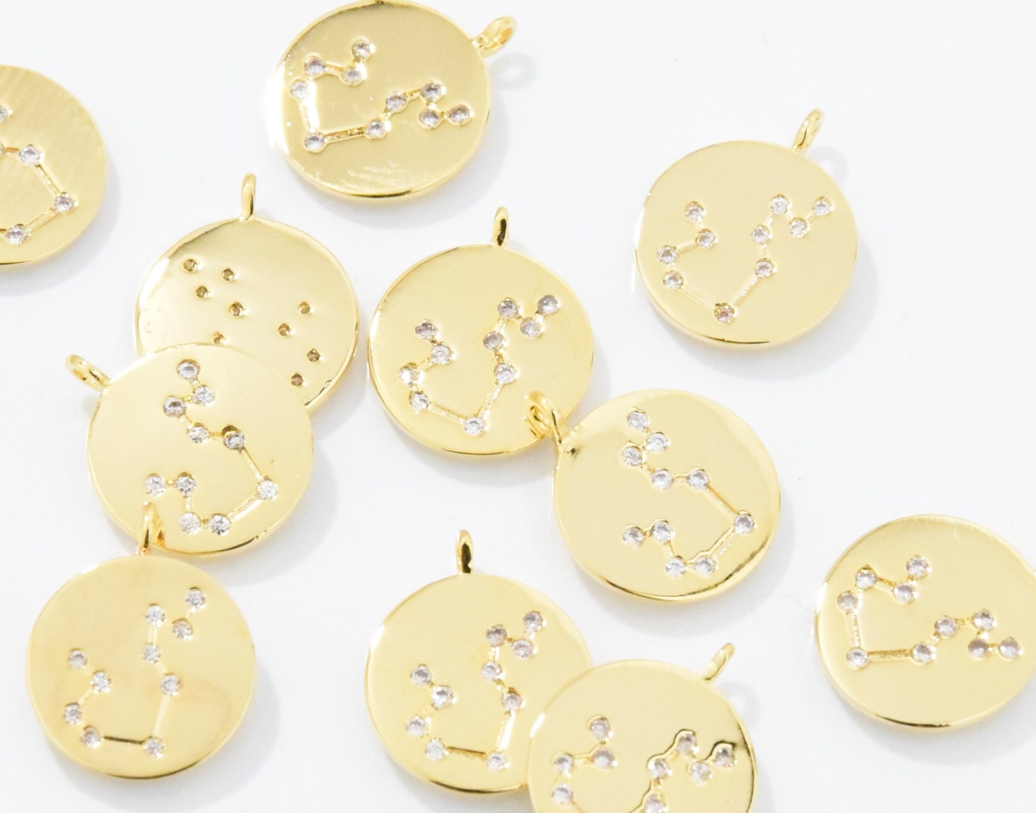 Aquarius . The Water Carrier Cubic Constellation Pendant Zodiac Sign 16K Polished Gold Plated Over Brass - 2Pcs/Ia0186-Pg