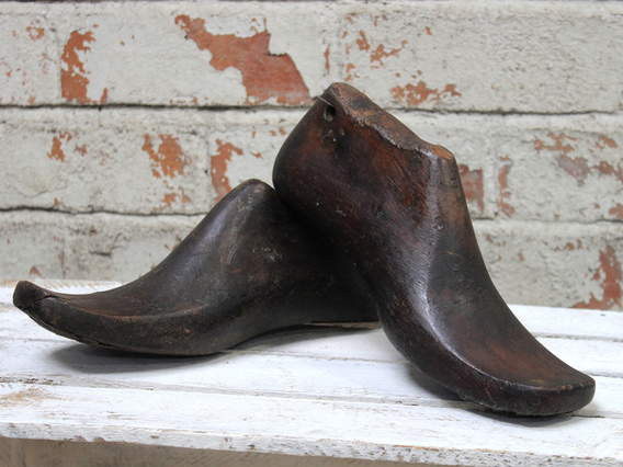 Vintage Shoe Lasts Brown Small