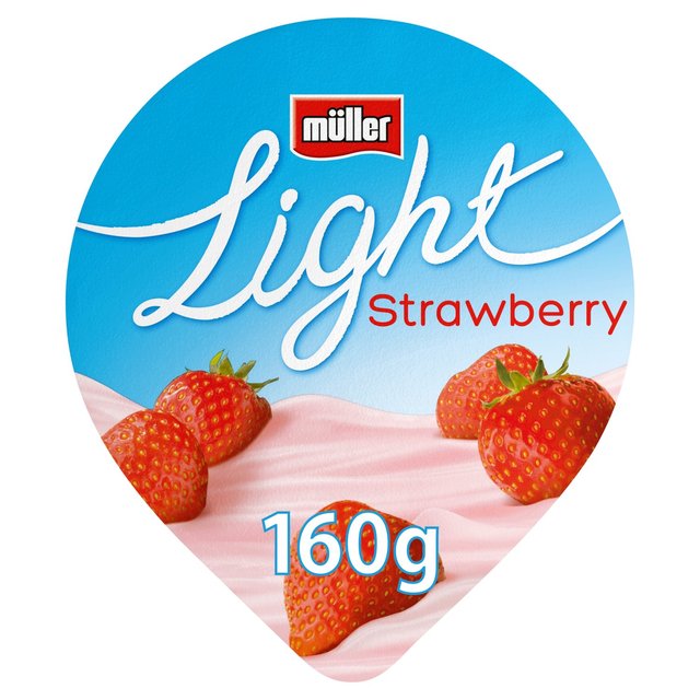 Muller Light Smooth Strawberry Yoghurt