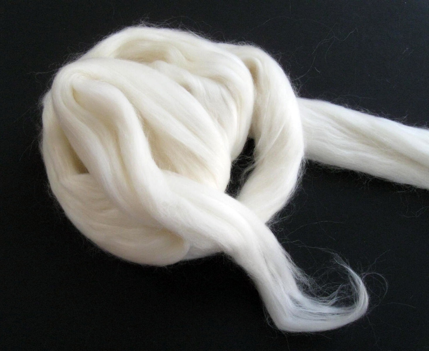 Ecru Superwash Merino/Tencel Blend Wool Roving | Combed Top, Spinning Fiber - 4 Ounces