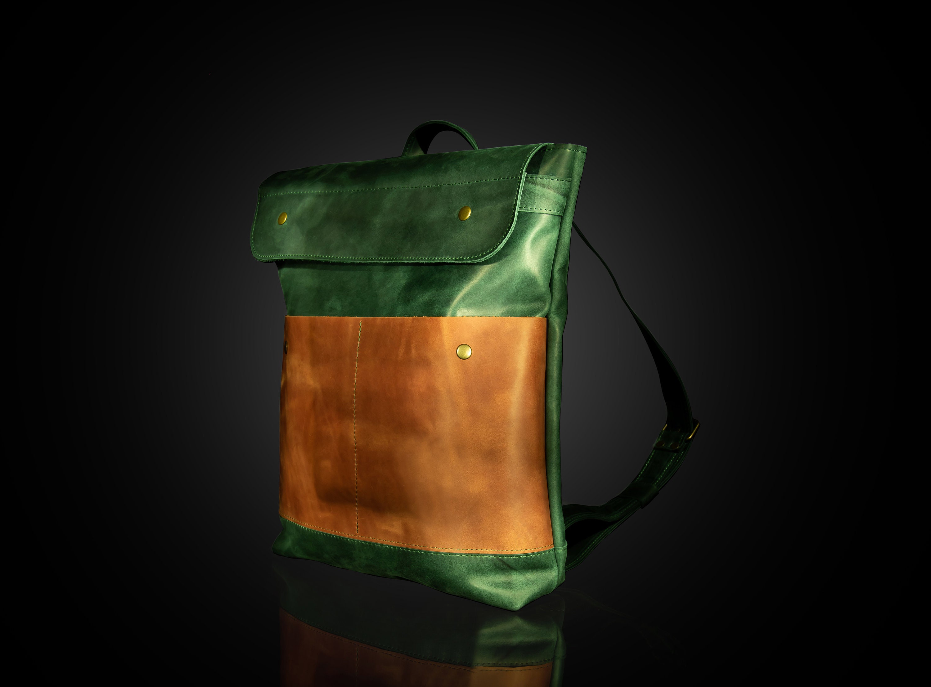 Minimalist Fern Green Leather Backpack - Scandinavian Style Laptop Handbag Work Bag For Men