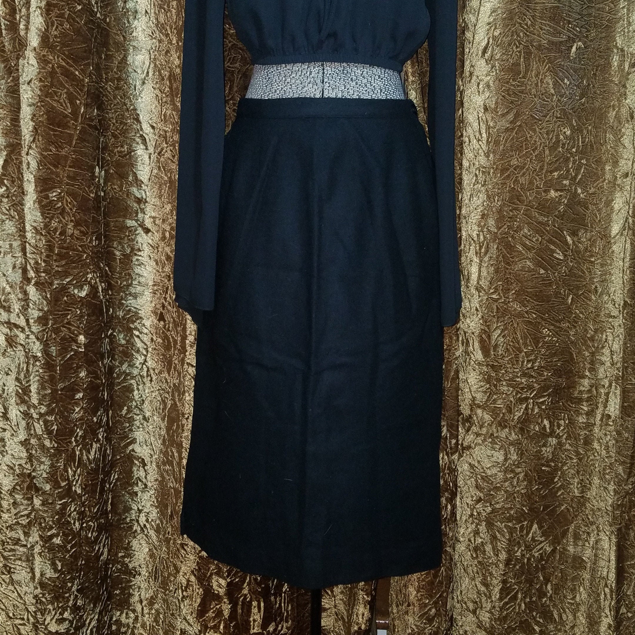Vintage 1950's Black Wool Blend Skirt, Metal Zipper, Union Label, Xs Small