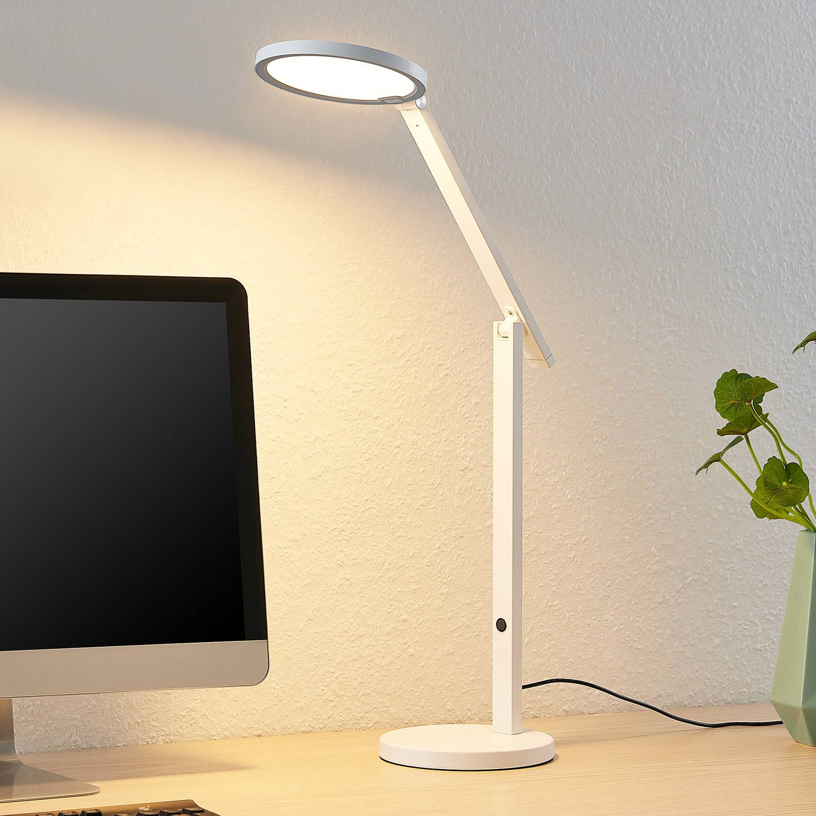 Lucande Felkano -LED-pöytälamppu, valkoinen