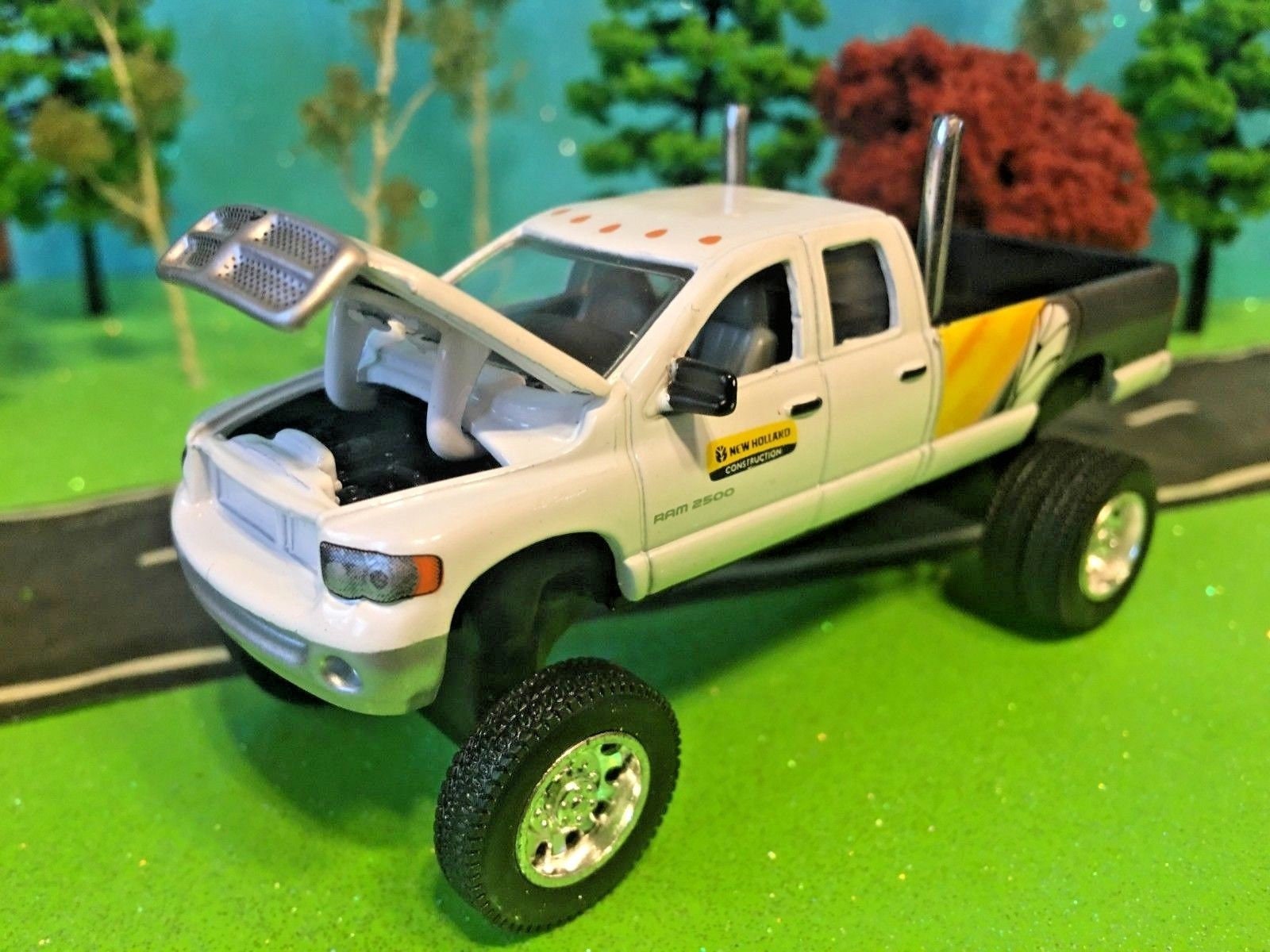 1/64 Custom Lifted Dodge Ram 2500, Ertl, New Holland, Agriculture, Farm Toy, Tricked Out