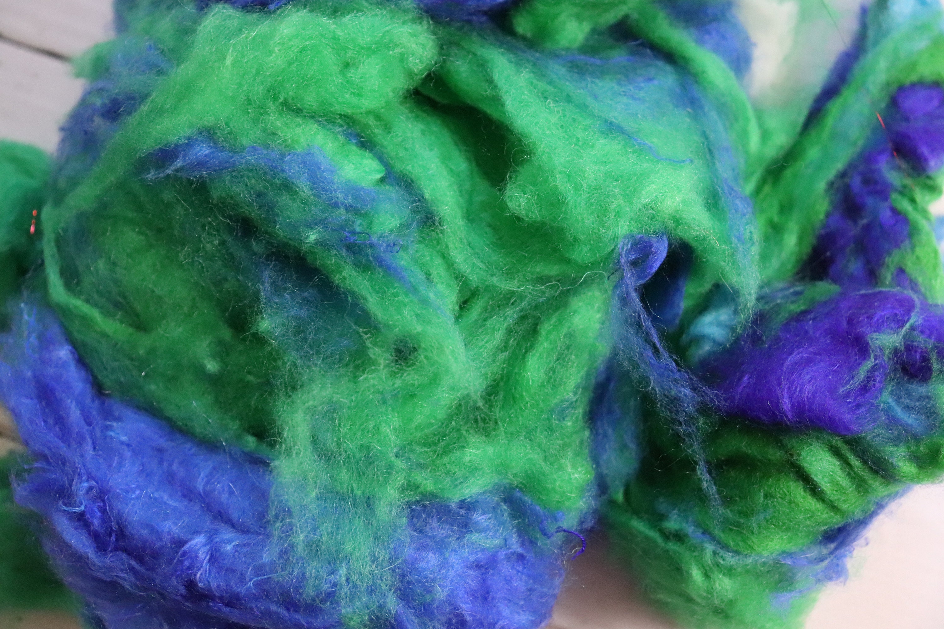 Blue Green Sari Silk Blending Fiber For Spinning Or Felting