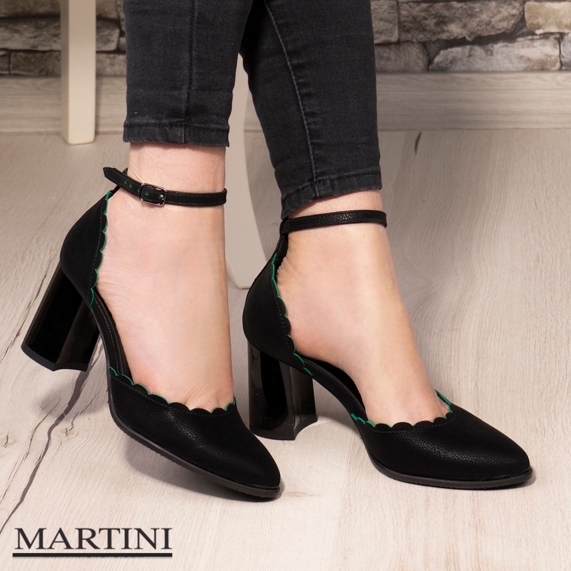 Women's Mary Janes ~ Black Green Seam Ankle Buckle Strap Leather Heels Chunky High Stylish Elegant