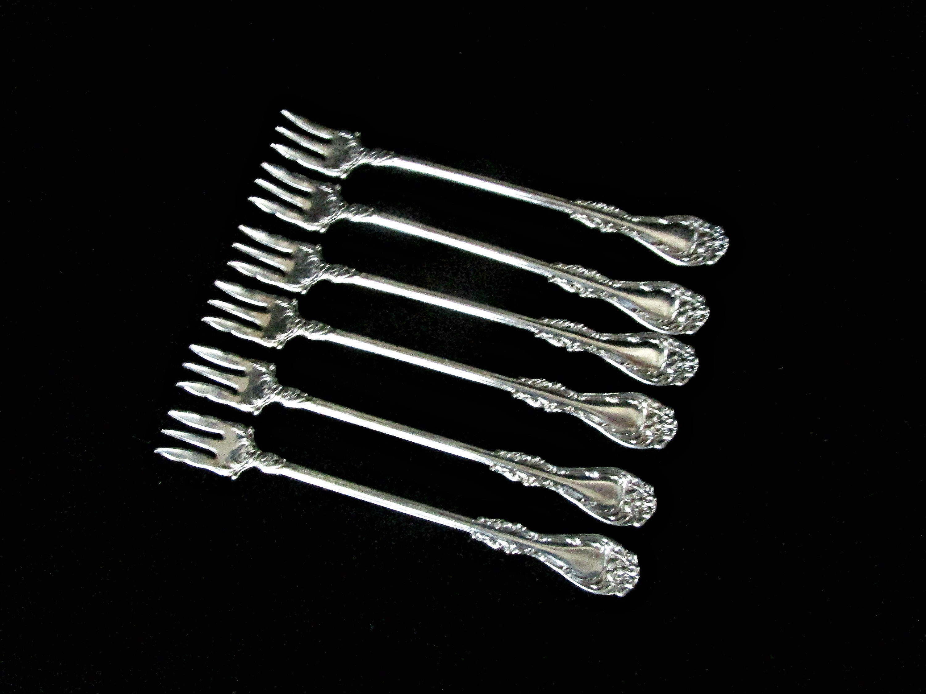 Silver Plate Cocktail Forks, Seafood Wm Rogers, Ornate Handles, Set Of 6, Wedding Gift