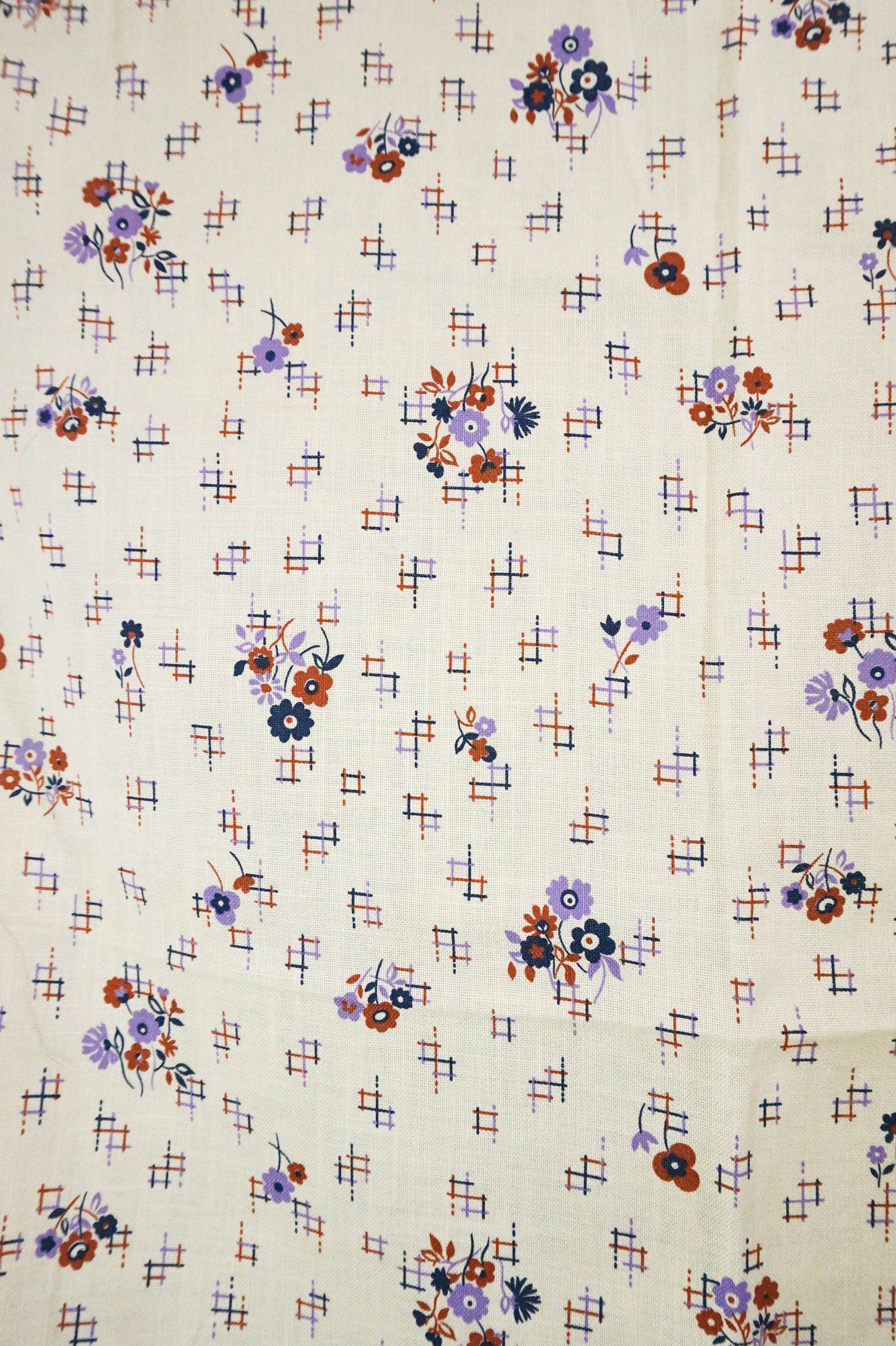 44 X Linen Or Cotton Blend Fabric/Small Scale Floral Vintage Sewing Yardage"