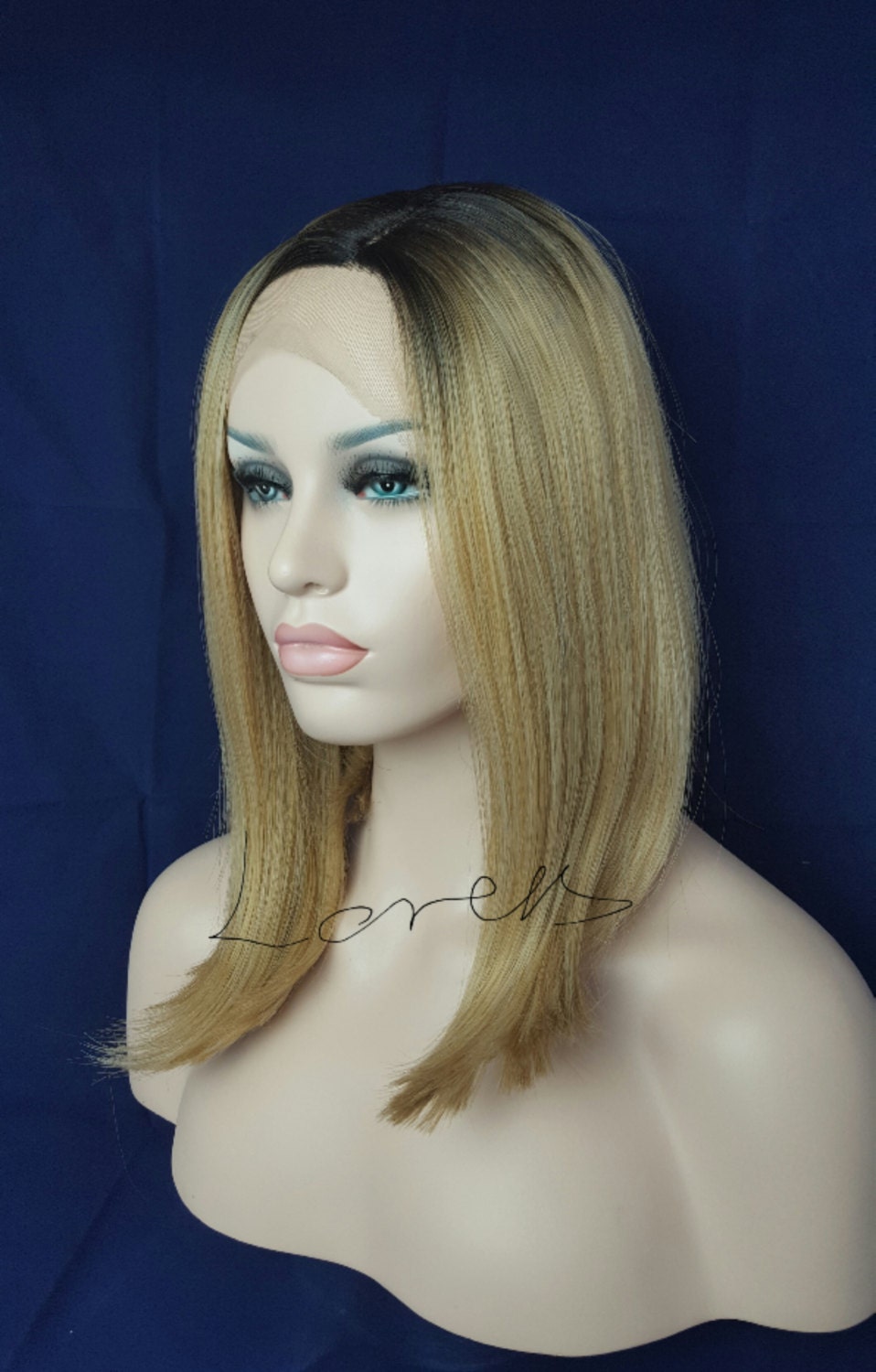Heat Resistant Blended Blonde Hair Wig. Dark Roots. Lace Front 12 Bob